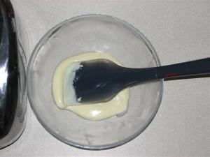 Melted white chocolate