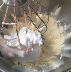 Making the buttercream